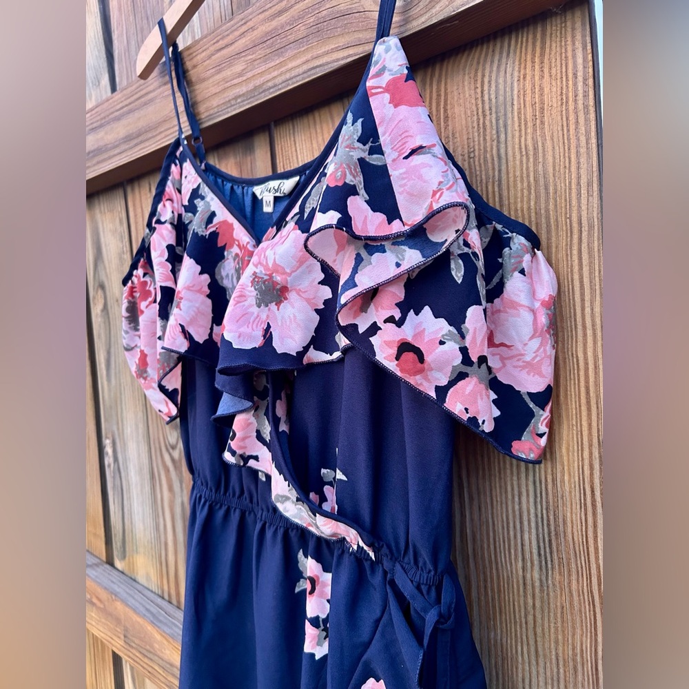 Hint of Blush dress Ruffle Navy Floral Sz. Medium - Picture 4 of 11